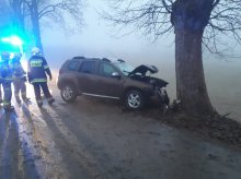 Wysoka Braniewska - Dacia uderzyła w drzewo