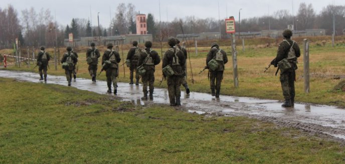 Artykuł: Szkolą się w 9 brygadzie, przysięgę złożą w Warszawie