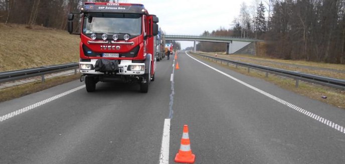 Artykuł: KŁOPOTLIWA PLAMA OLEJU