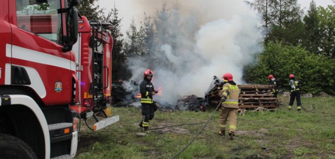 Artykuł: POŻAR SKŁADOWISKA PALET