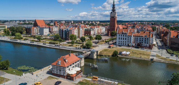 Artykuł: Rozkręca się rewitalizacja Wyspy Spichrzów w Elblągu