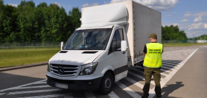 Artykuł: Podejrzany Mercedes Sprinter zatrzymany na granicy