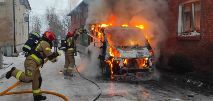 Pożar auta dostawczego w Braniewie