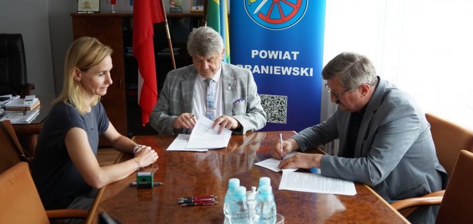 KOLEJNA ORGANIZACJA POZARZĄDOWA Z DOTACJĄ POWIATU