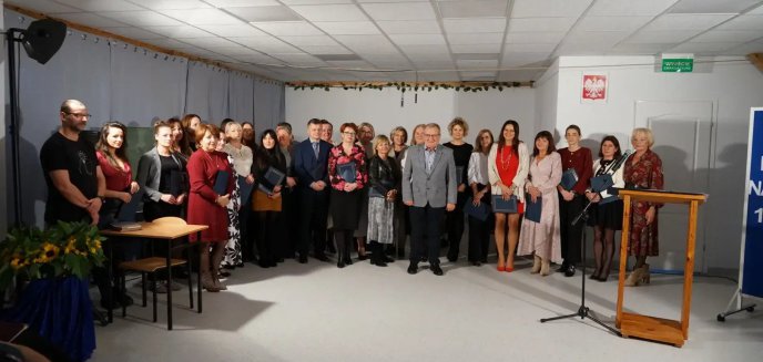 POWIATOWY DZIEŃ NAUCZYCIELA W LICEUM OGÓLNOKSZTAŁCĄCYM IM. FELIKSA NOWOWIEJSKIEGO W BRANIEWIE