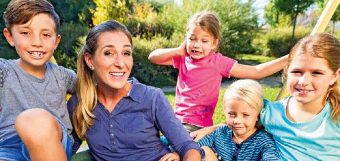 Świadczenie „Mama 4+” wypłacane jest już od ponad 6 lat. Na Warmii i Mazurach otrzymuje je prawie 4 tys. osób.