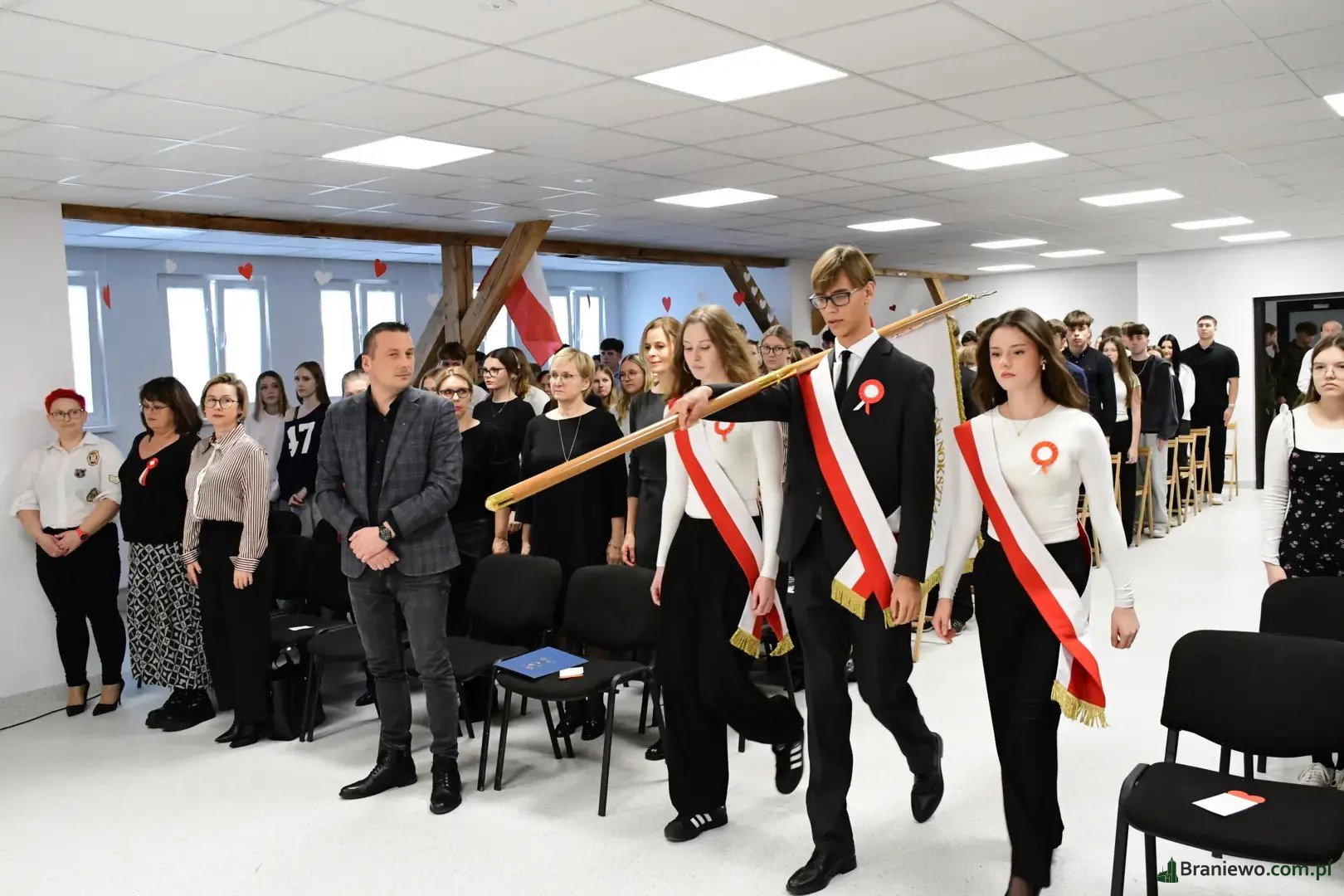 OBCHODY ŚWIĘTA NIEPODLEGŁOŚCI W LICEUM OGÓLNOKSZTAŁCĄCYM W BRANIEWIE