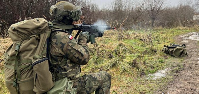 ŻOŁNIERZE WOT ZALICZYLI PĘTLĘ TAKTYCZNĄ. W NAJBLIŻSZĄ SOBOTĘ ZŁOŻĄ UROCZYSTĄ PRZYSIĘGĘ
