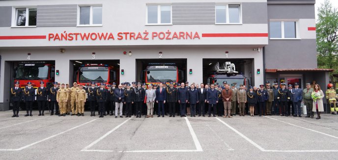 DZIEŃ STRAŻAKA W BRANIEWIE. UROCZYSTY APEL, ODZNACZENIA I AWANSE FUNKCJONARIUSZY PSP