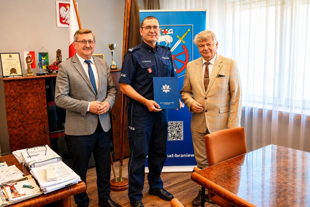 POWIAT BRANIEWSKI WSPIERA POLICJĘ