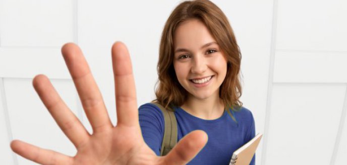 Artykuł: Fundusz Stypendialny Grupy Pracuj: 10 000 zł i wsparcie merytoryczne dla technologicznych talentów z mniejszych miejscowości