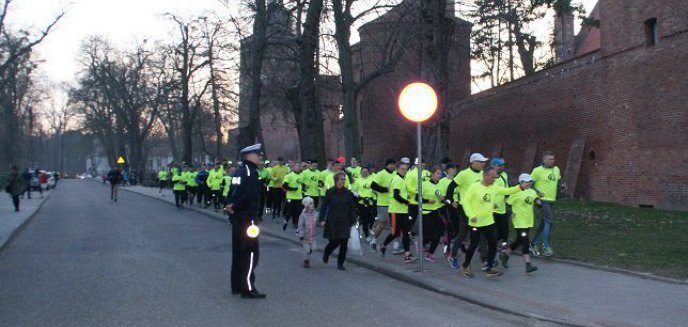 Artykuł: Policjanci czuwali nad bezpieczeństwem uczestników Biegu Pamięci