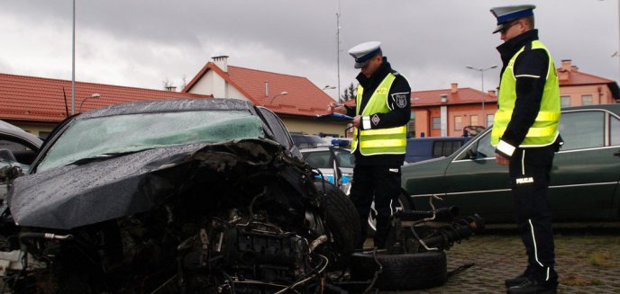 Artykuł: Policjanci wyjaśniają okoliczności śmiertelnego wypadku