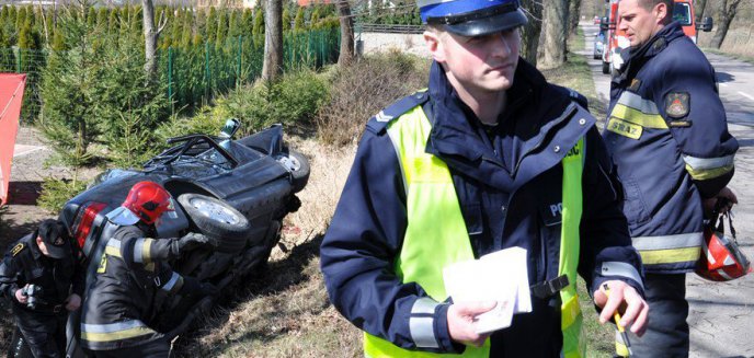 Artykuł: Policjanci wyjaśniają okoliczności śmiertelnego wypadku drogowego