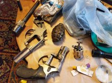 Braniewo : Areszt wobec 47-latka za nielegalny wyrób broni i posiadanie narkotyków