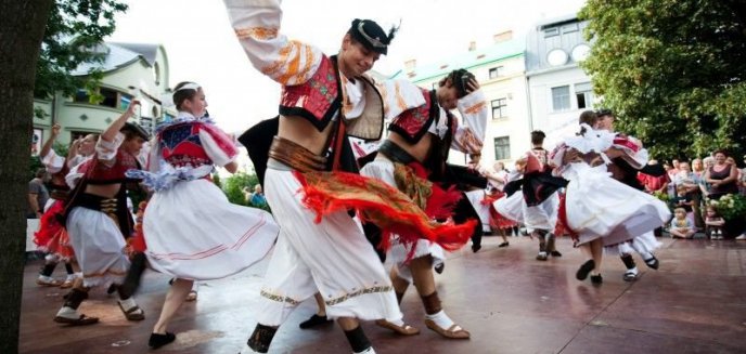 Artykuł: Międzynarodowy Festiwal Folklorystyczny w Szumperku