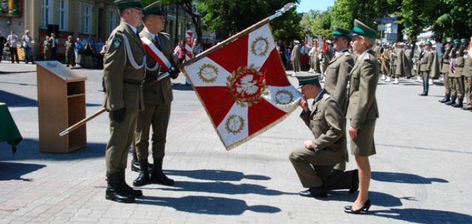 Artykuł: NOWY SZTANDAR W-MOSG