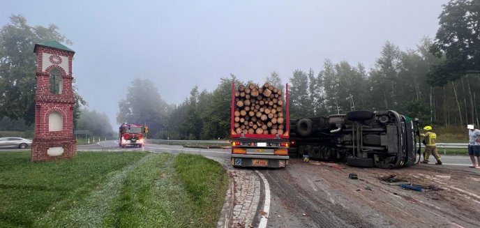 Artykuł: Wypadek pojazdu ciężarowego w Pieniężnie